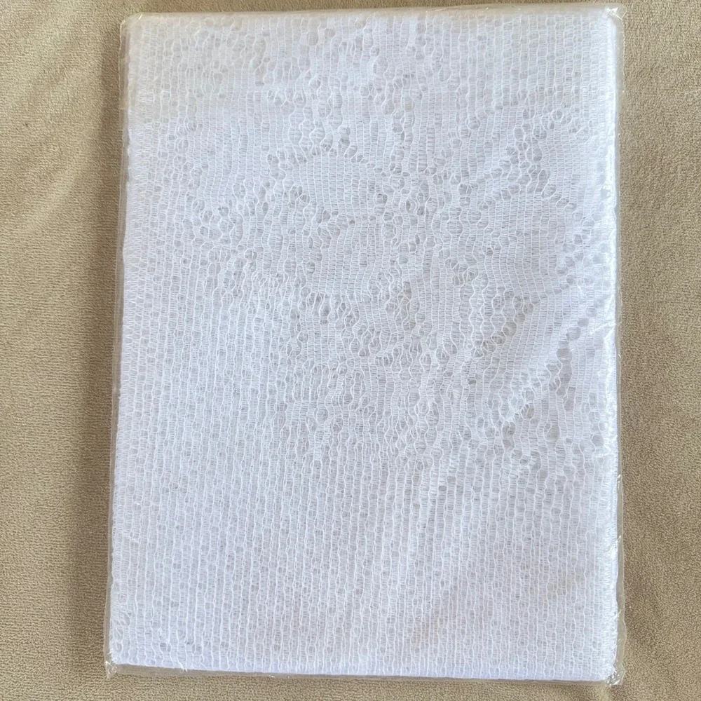 Vintage White Lace Tablecloth 70 Inch Round Floral Fine Lace NEW Oregon